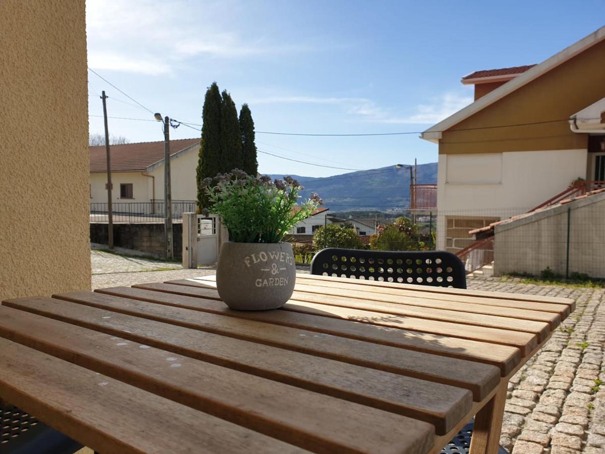 Cantinho Dos Montes Apartment Vila Real Exterior photo